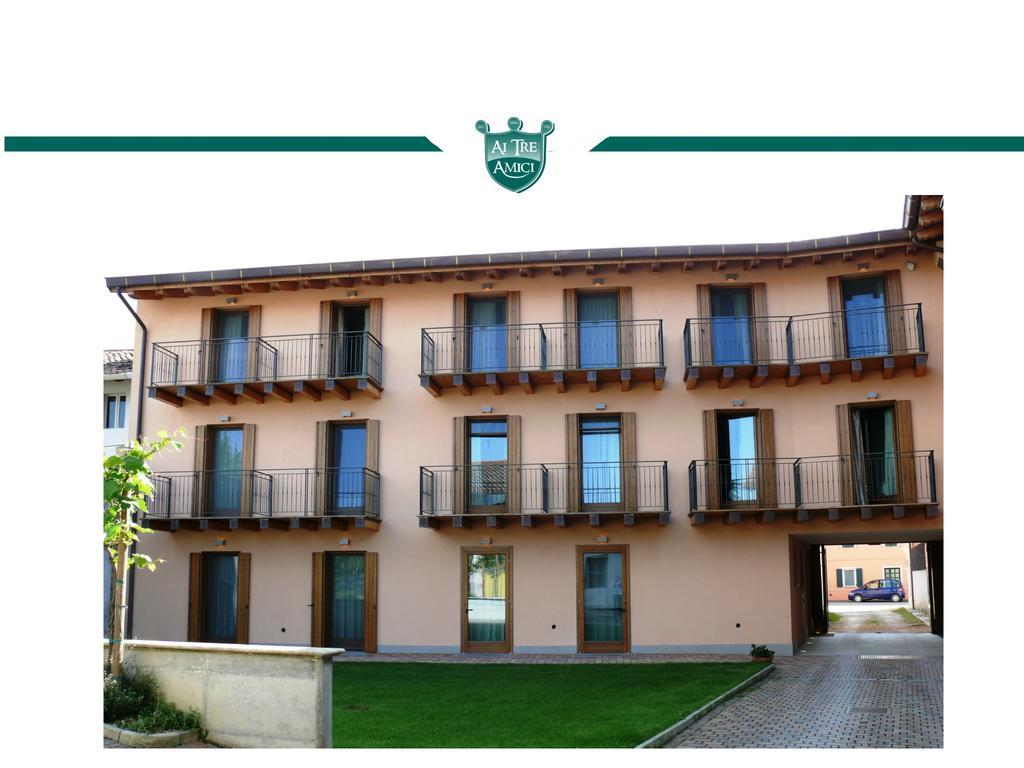 Trattoria Locanda Ai Tre Amici Mortegliano Exterior photo